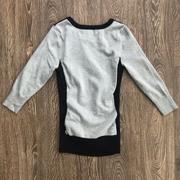 BOGO Stylish Fitted Grey and Black Lace Sweater - Picture 6 of 6